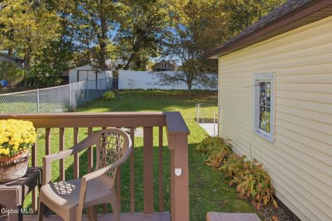 1084 Palmer Avenue Niskayuna NY 12309