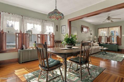 1084 Palmer Avenue Niskayuna NY 12309