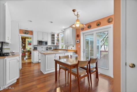 23 Olde Coach Road Glenville NY 12302