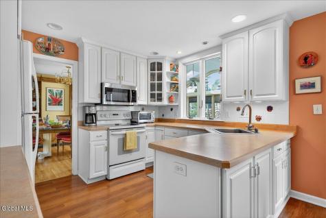 23 Olde Coach Road Glenville NY 12302