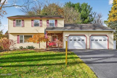 23 Olde Coach Road Glenville NY 12302