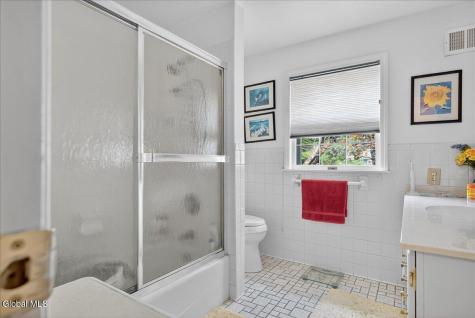 23 Olde Coach Road Glenville NY 12302