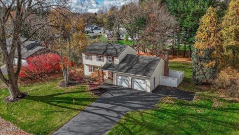 23 Olde Coach Road Glenville NY 12302