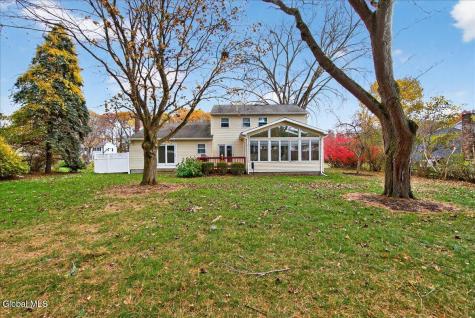 23 Olde Coach Road Glenville NY 12302