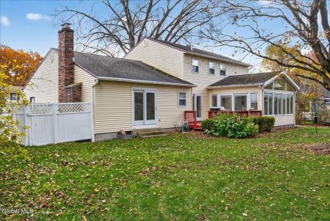 23 Olde Coach Road Glenville NY 12302