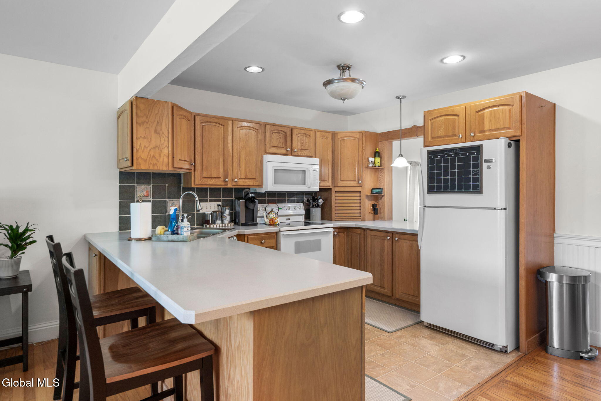 28 Caroline Street Latham NY 12110