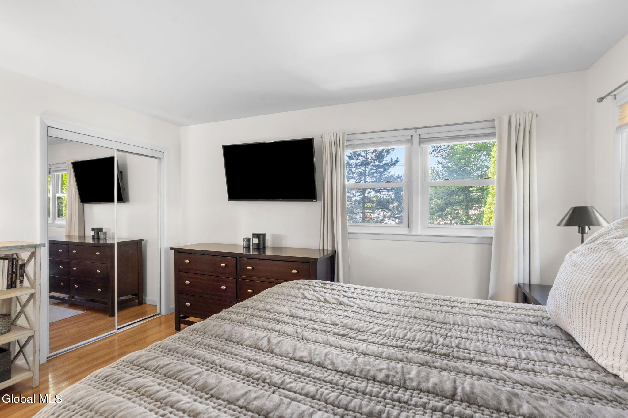 28 Caroline Street Latham NY 12110