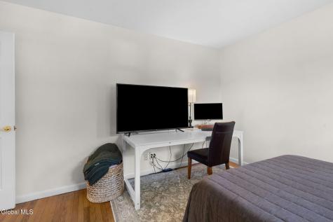 28 Caroline Street Latham NY 12110