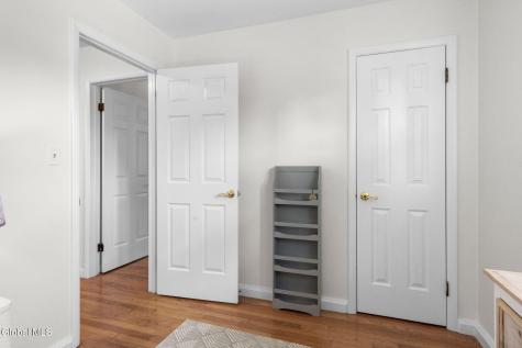 28 Caroline Street Latham NY 12110