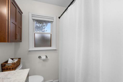 28 Caroline Street Latham NY 12110