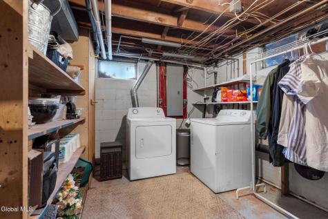 28 Caroline Street Latham NY 12110