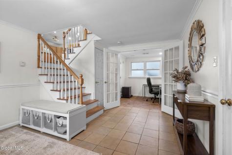 28 Caroline Street Latham NY 12110