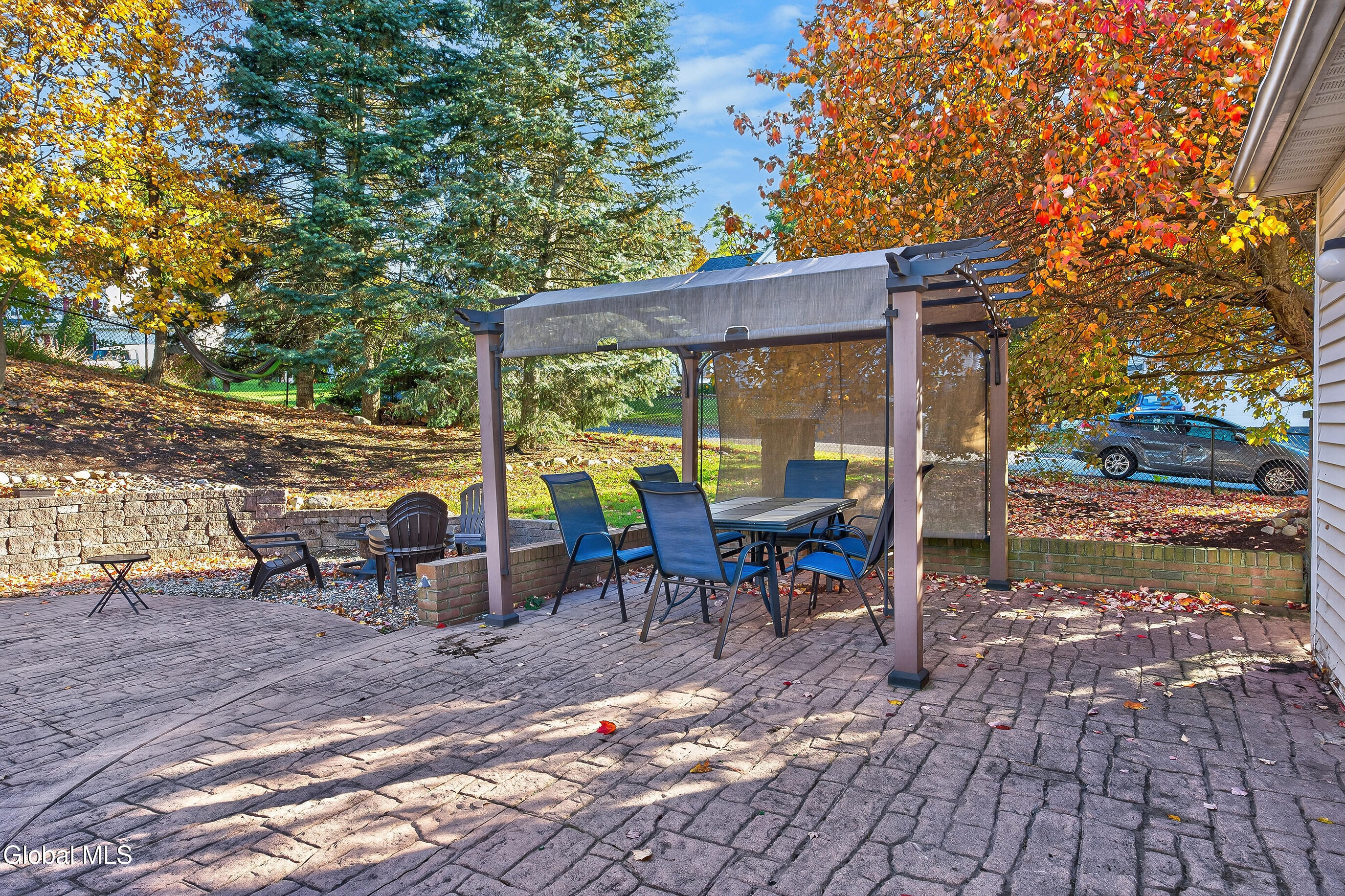 123 N Springhurst Drive East Greenbush NY 12061