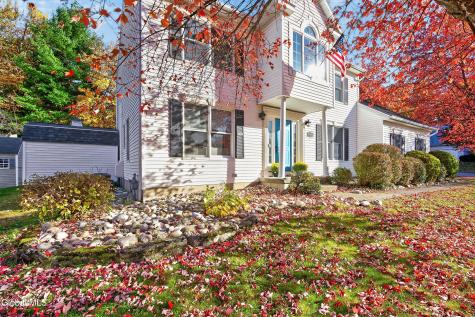 123 N Springhurst Drive East Greenbush NY 12061