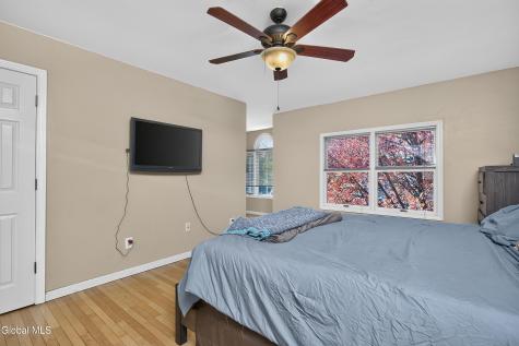 123 N Springhurst Drive East Greenbush NY 12061