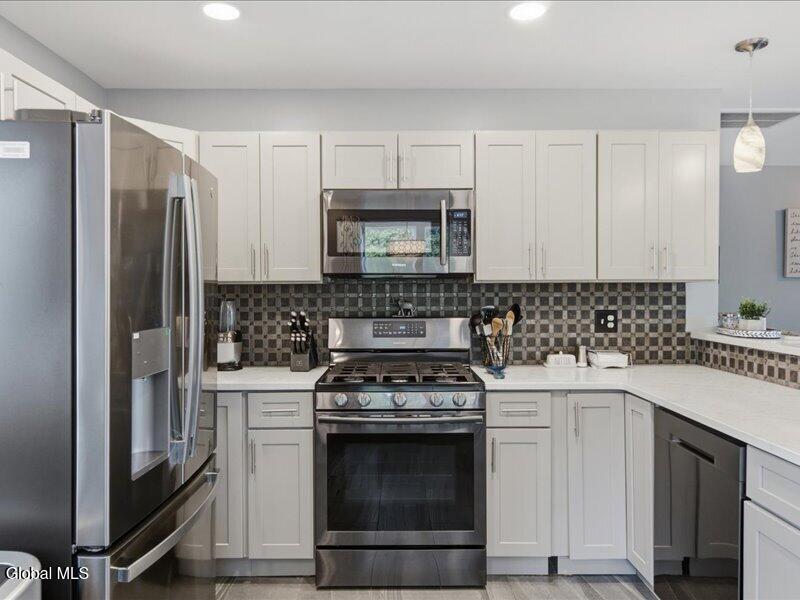 112 Seneca Street Troy NY 12180