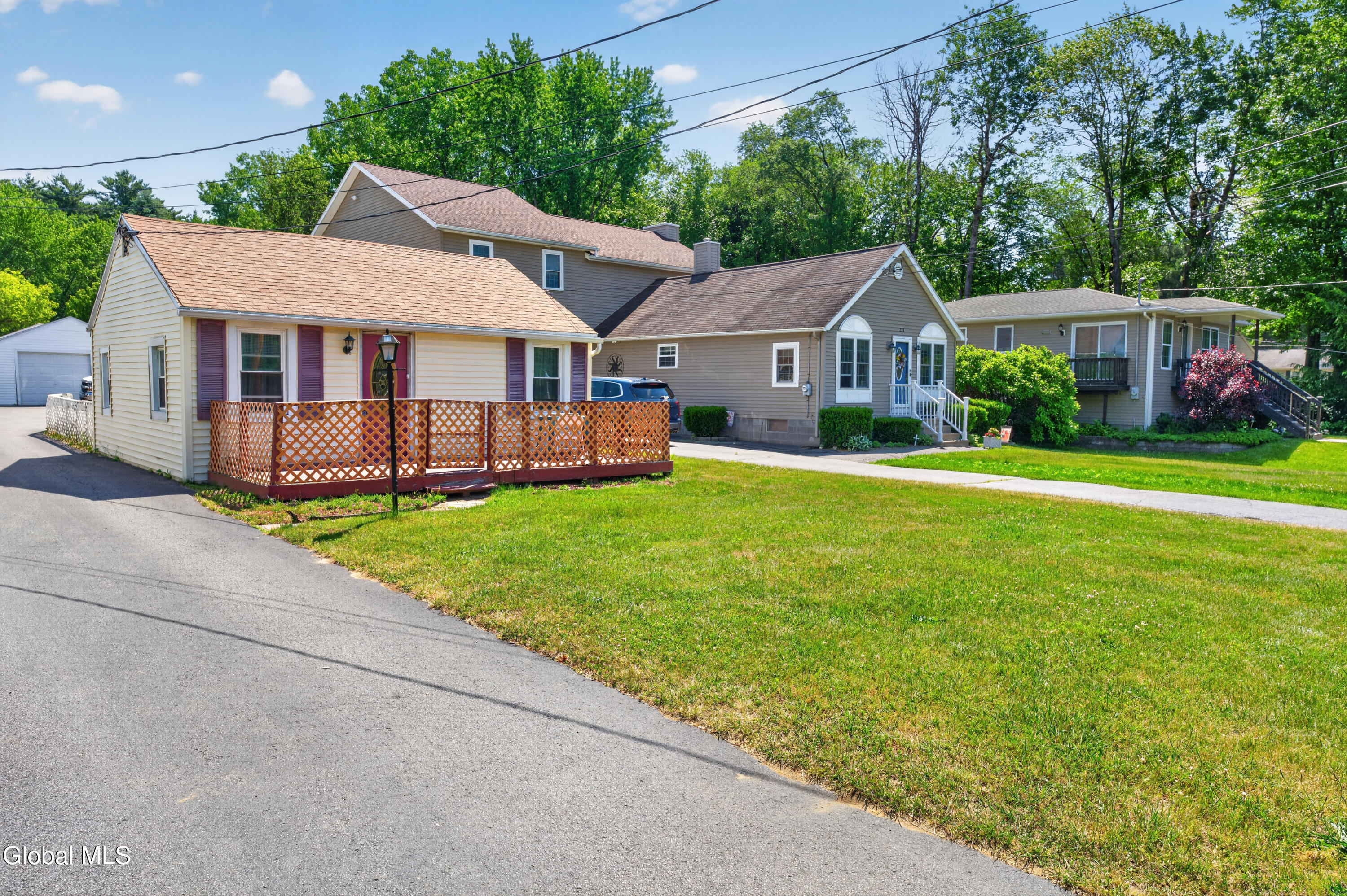 223 Vly Road Schenectady NY 12309