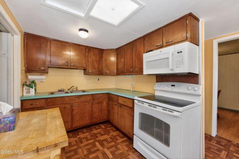 223 Vly Road Schenectady NY 12309