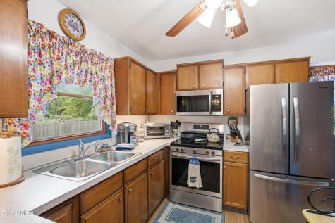 1684 Roma Schenectady NY 12306