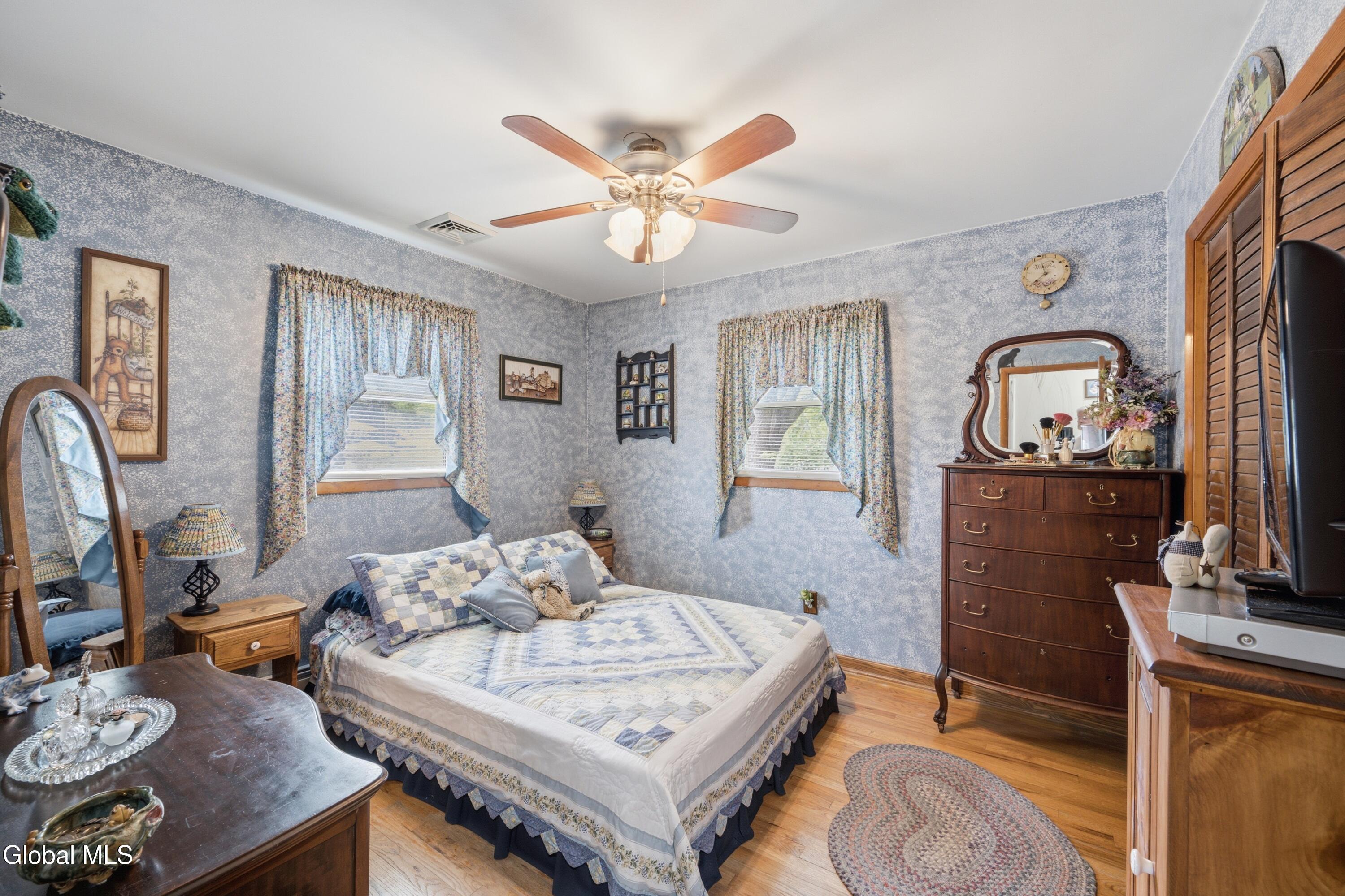 1684 Roma Schenectady NY 12306