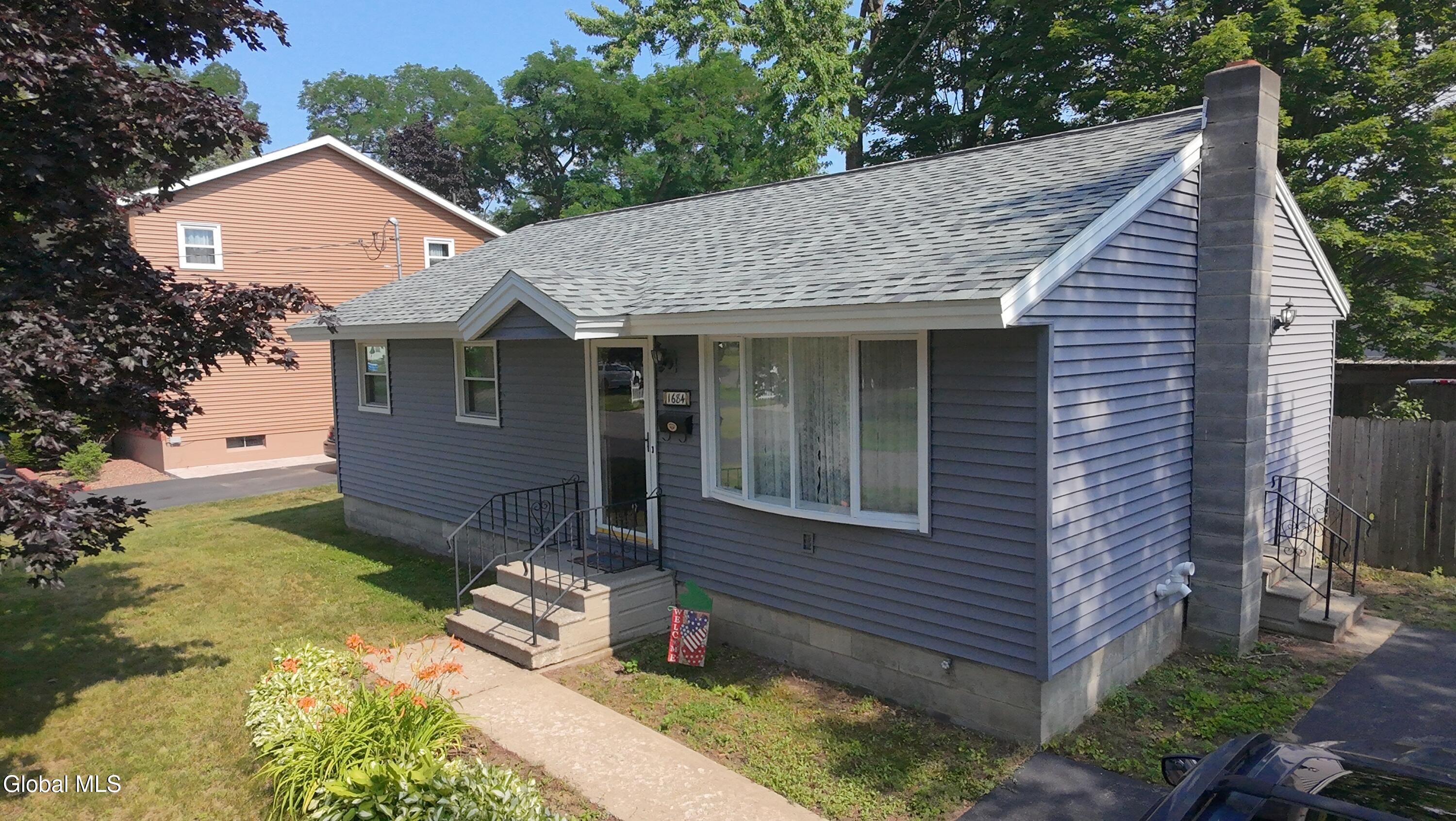 1684 Roma Schenectady NY 12306