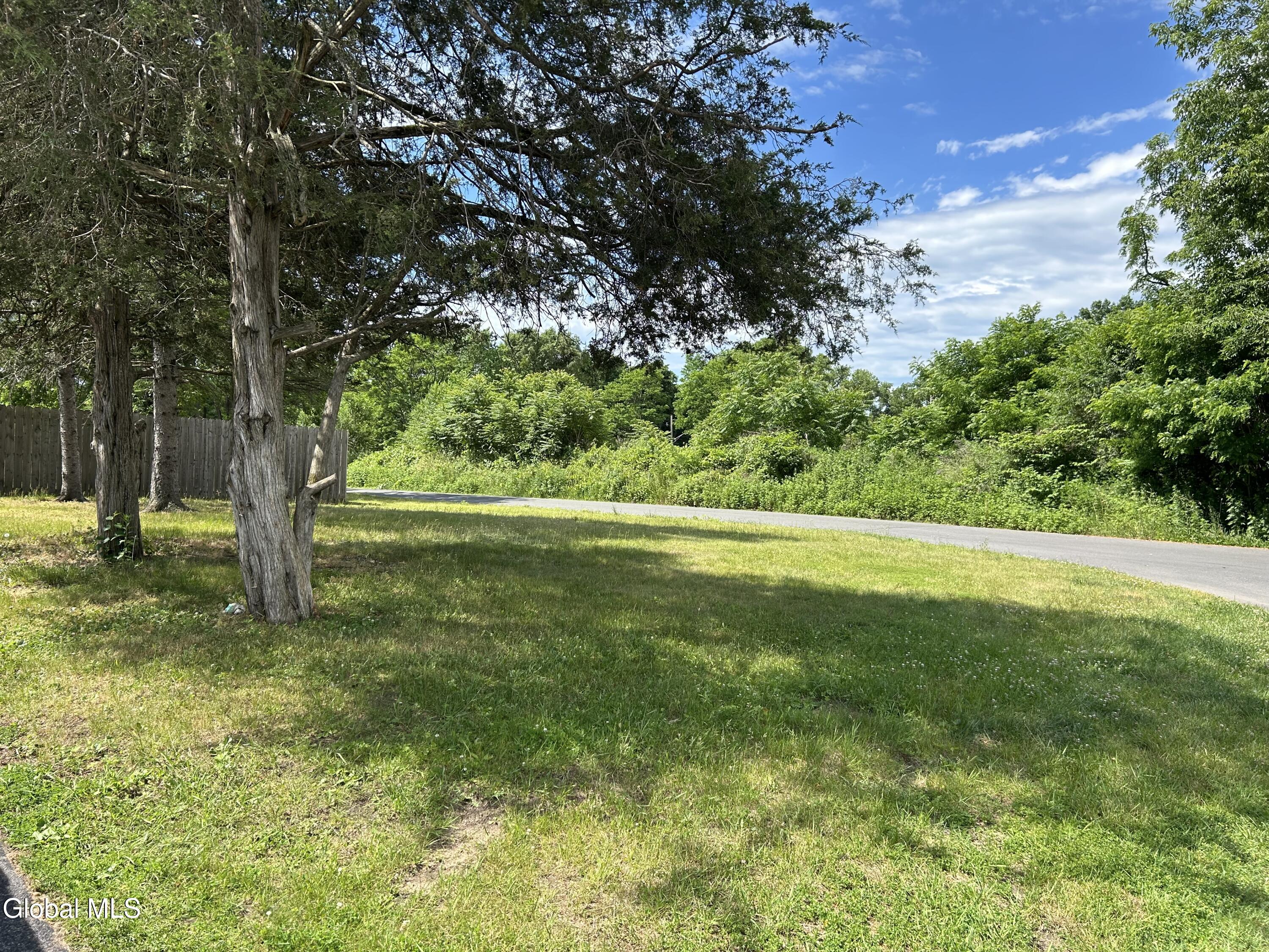 1684 Roma Schenectady NY 12306