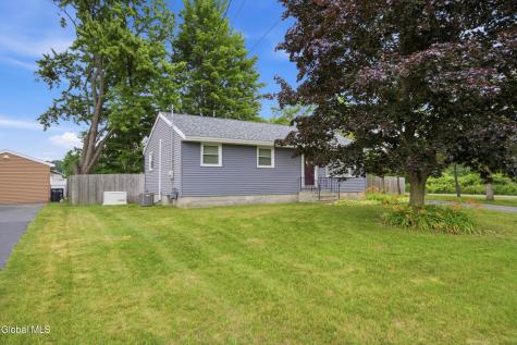 1684 Roma Schenectady NY 12306