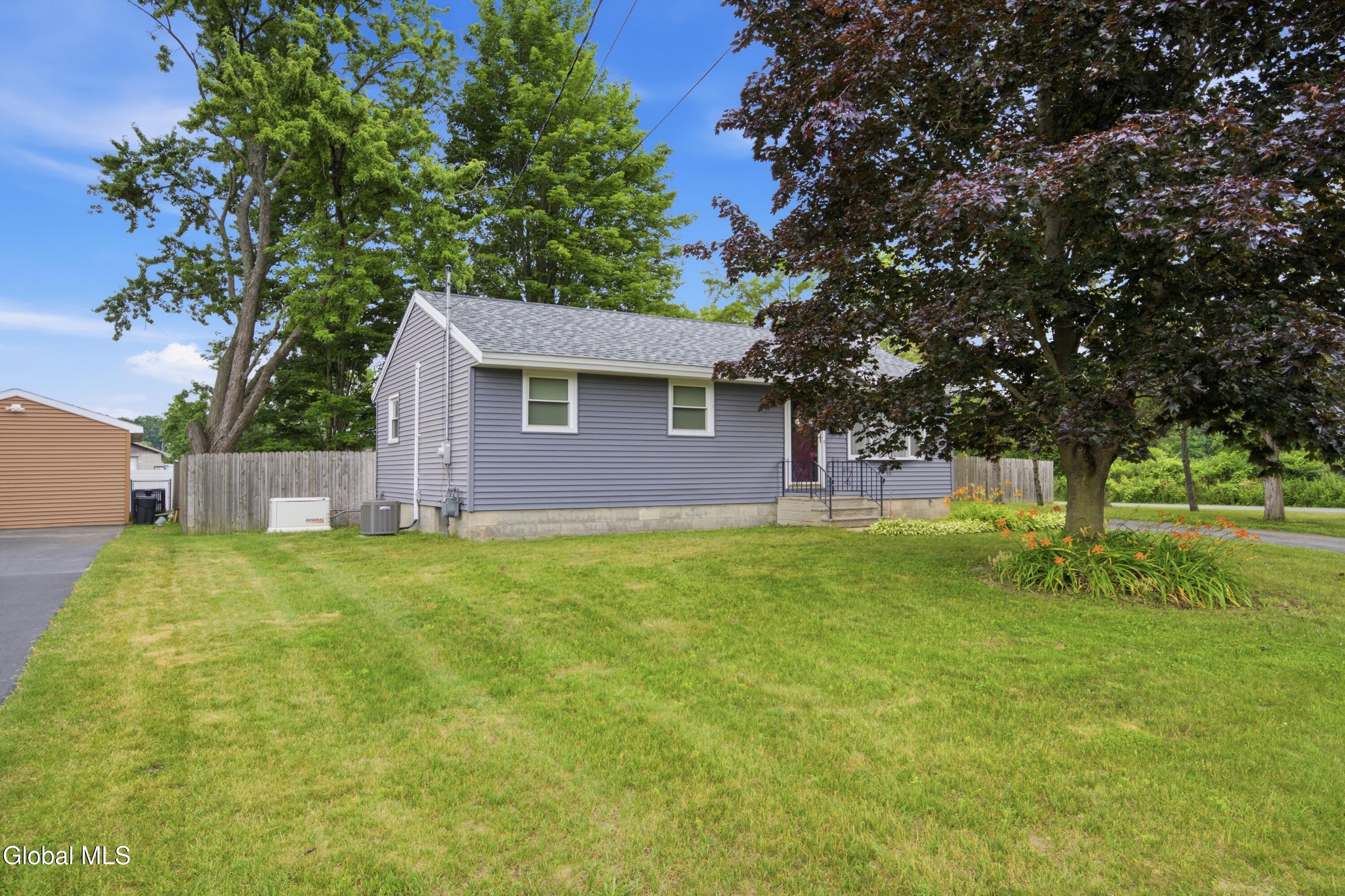 1684 Roma Schenectady NY 12306