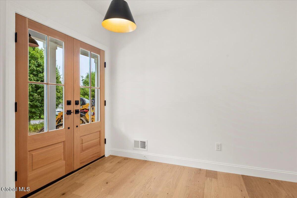 3 Lookout Circle Gansevoort NY 12831