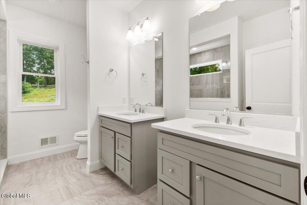 3 Lookout Circle Gansevoort NY 12831