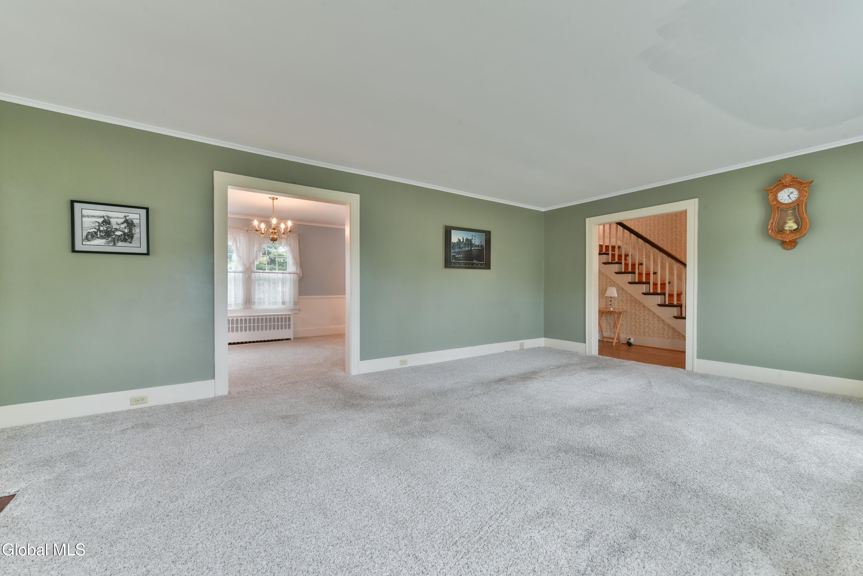41 E 8th Avenue Gloversville NY 12078