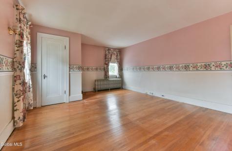 41 E 8th Avenue Gloversville NY 12078