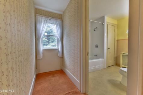 41 E 8th Avenue Gloversville NY 12078