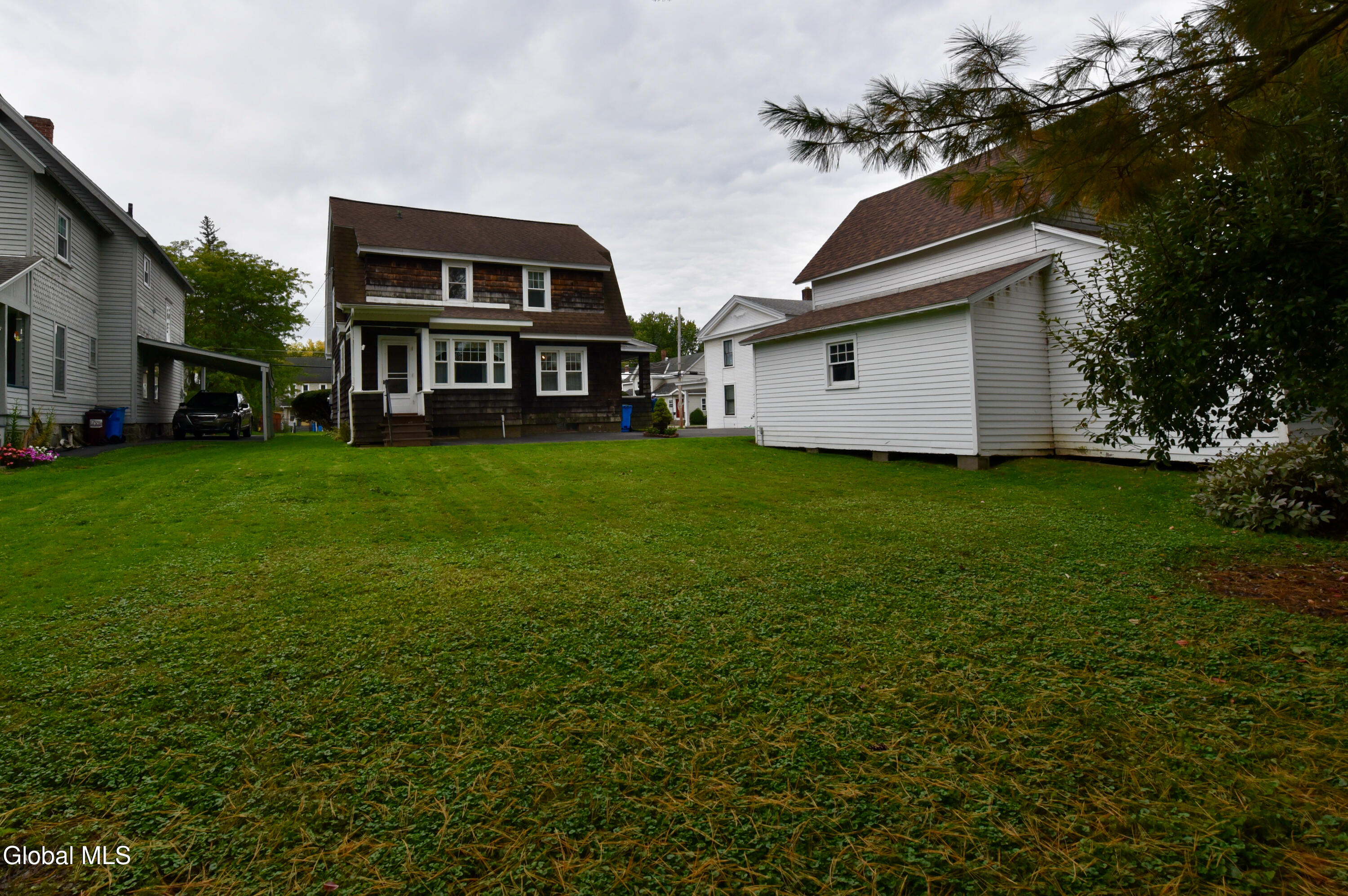 41 E 8th Avenue Gloversville NY 12078