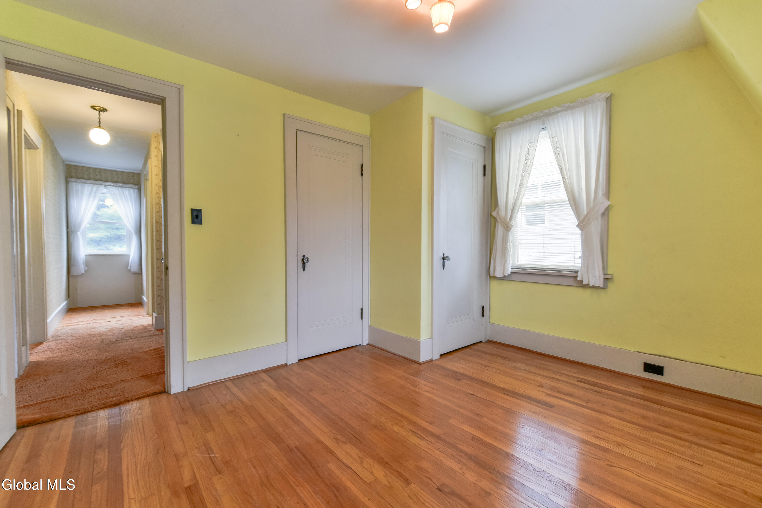 41 E 8th Avenue Gloversville NY 12078