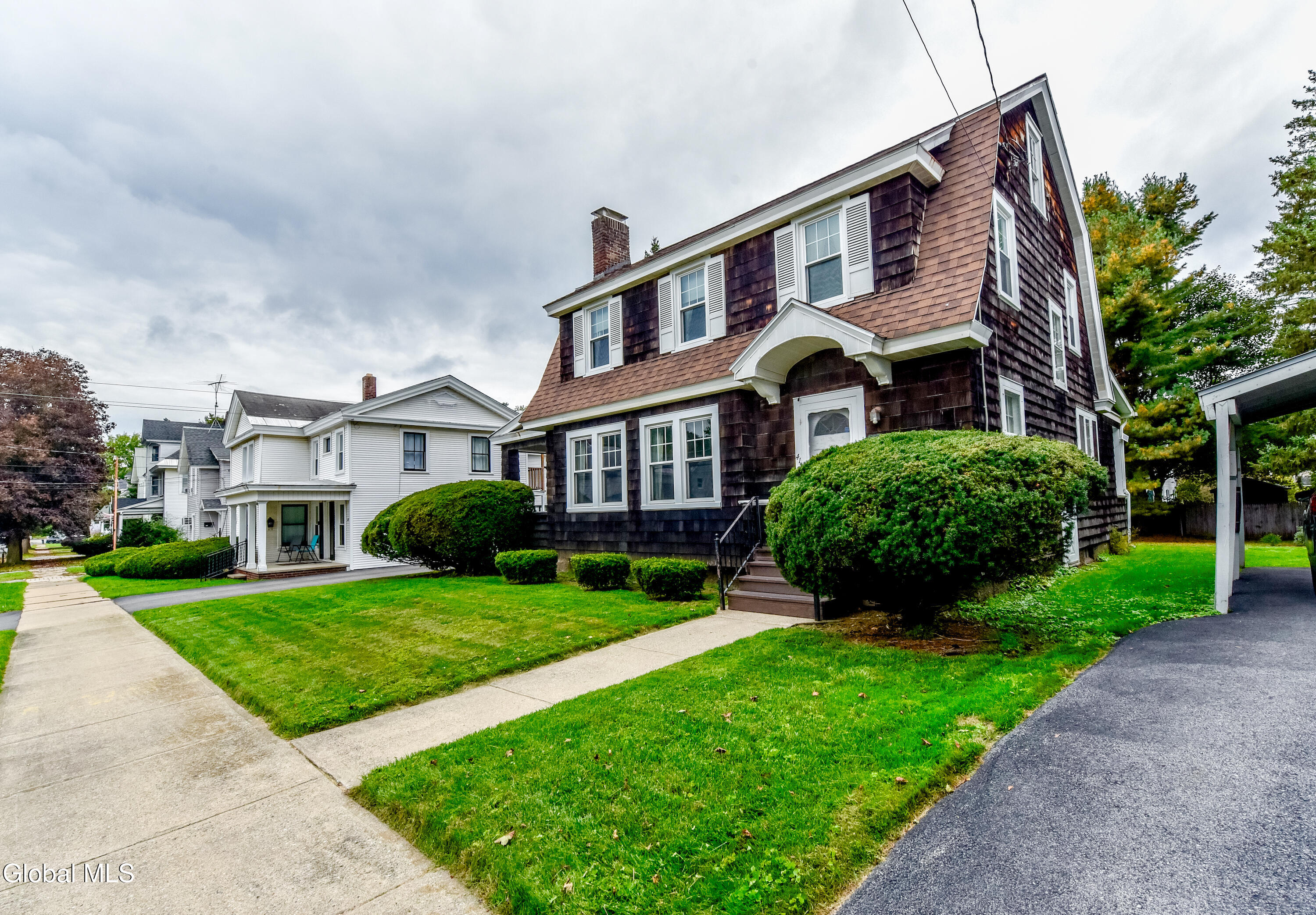 41 E 8th Avenue Gloversville NY 12078