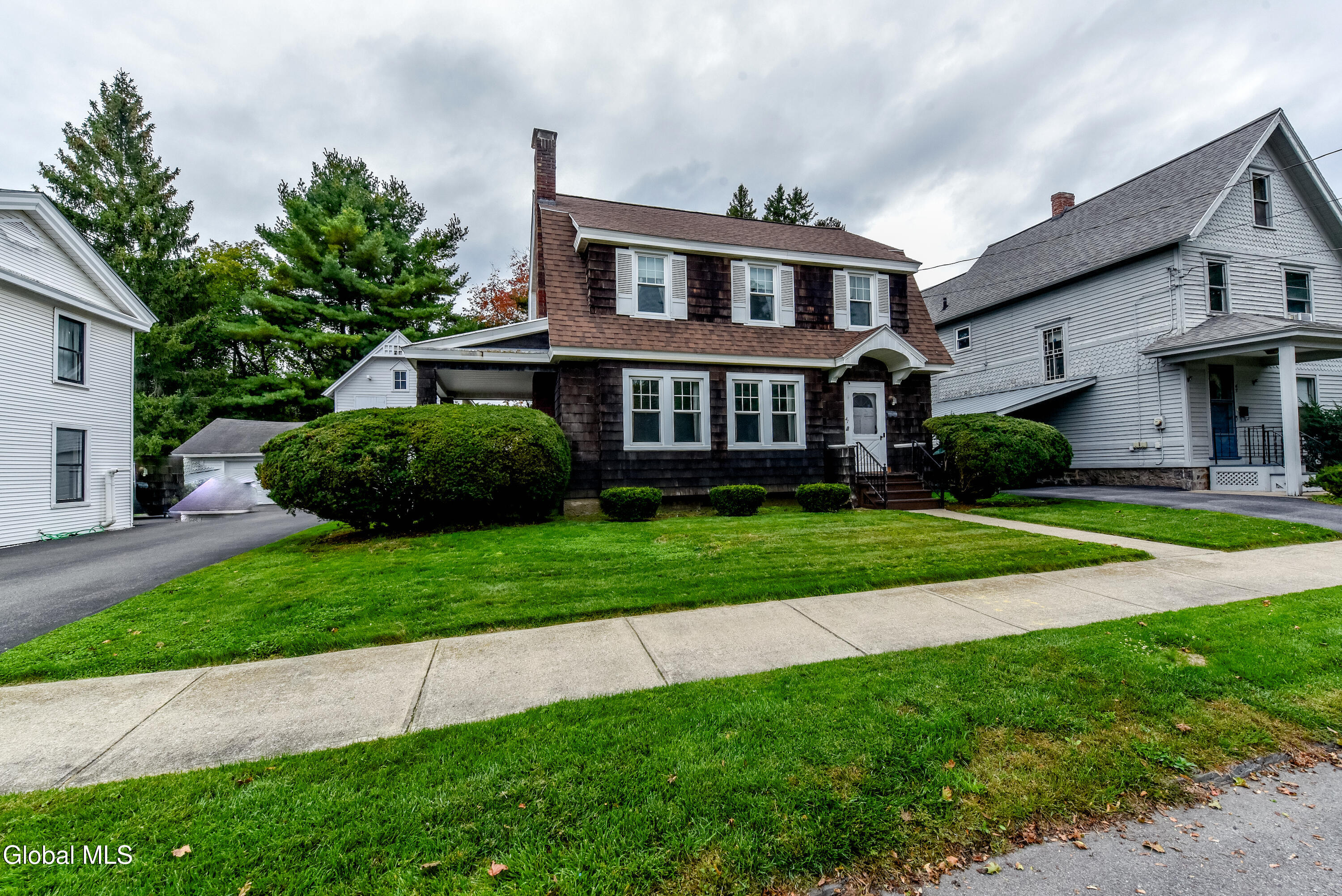 41 E 8th Avenue Gloversville NY 12078
