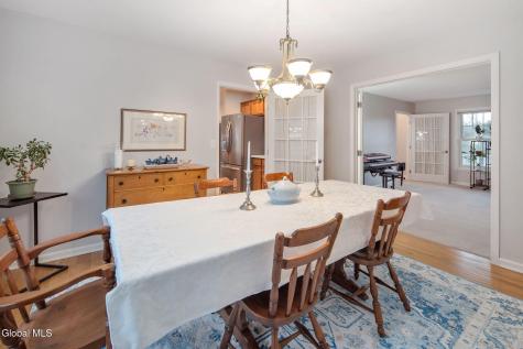 632 Maple Lane Schenectady NY 12309