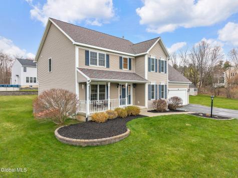 632 Maple Lane Schenectady NY 12309