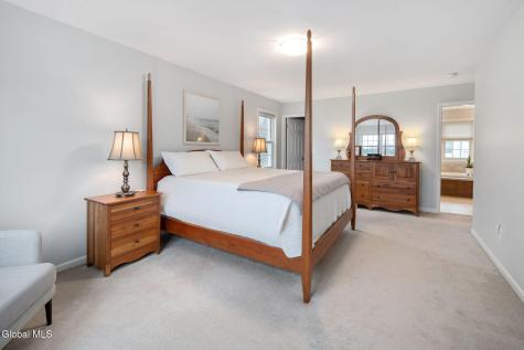 632 Maple Lane Schenectady NY 12309
