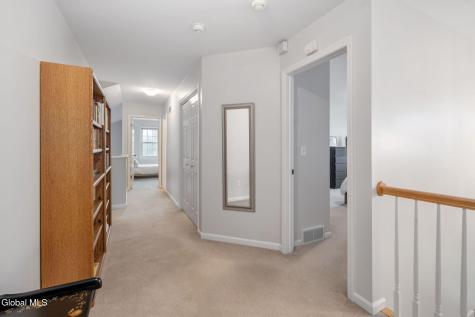632 Maple Lane Schenectady NY 12309