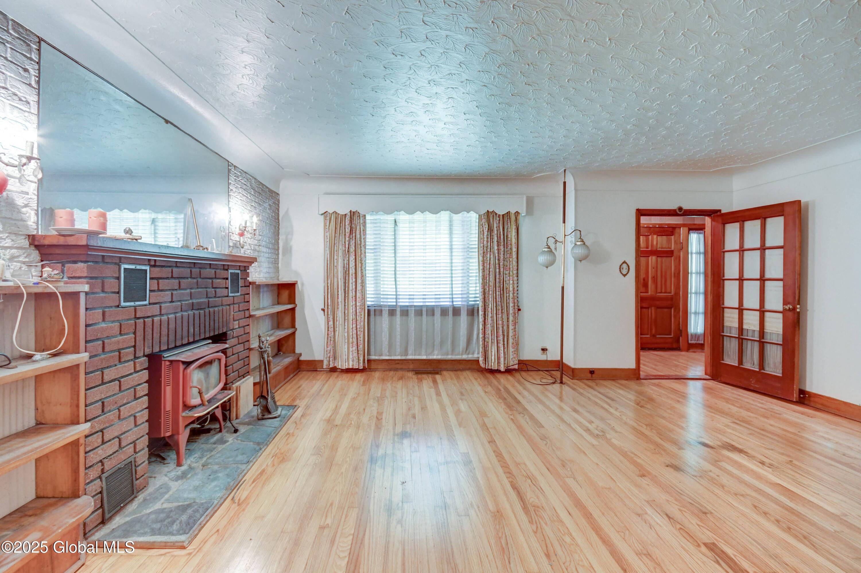 55 Crescent Avenue Amsterdam NY 12010