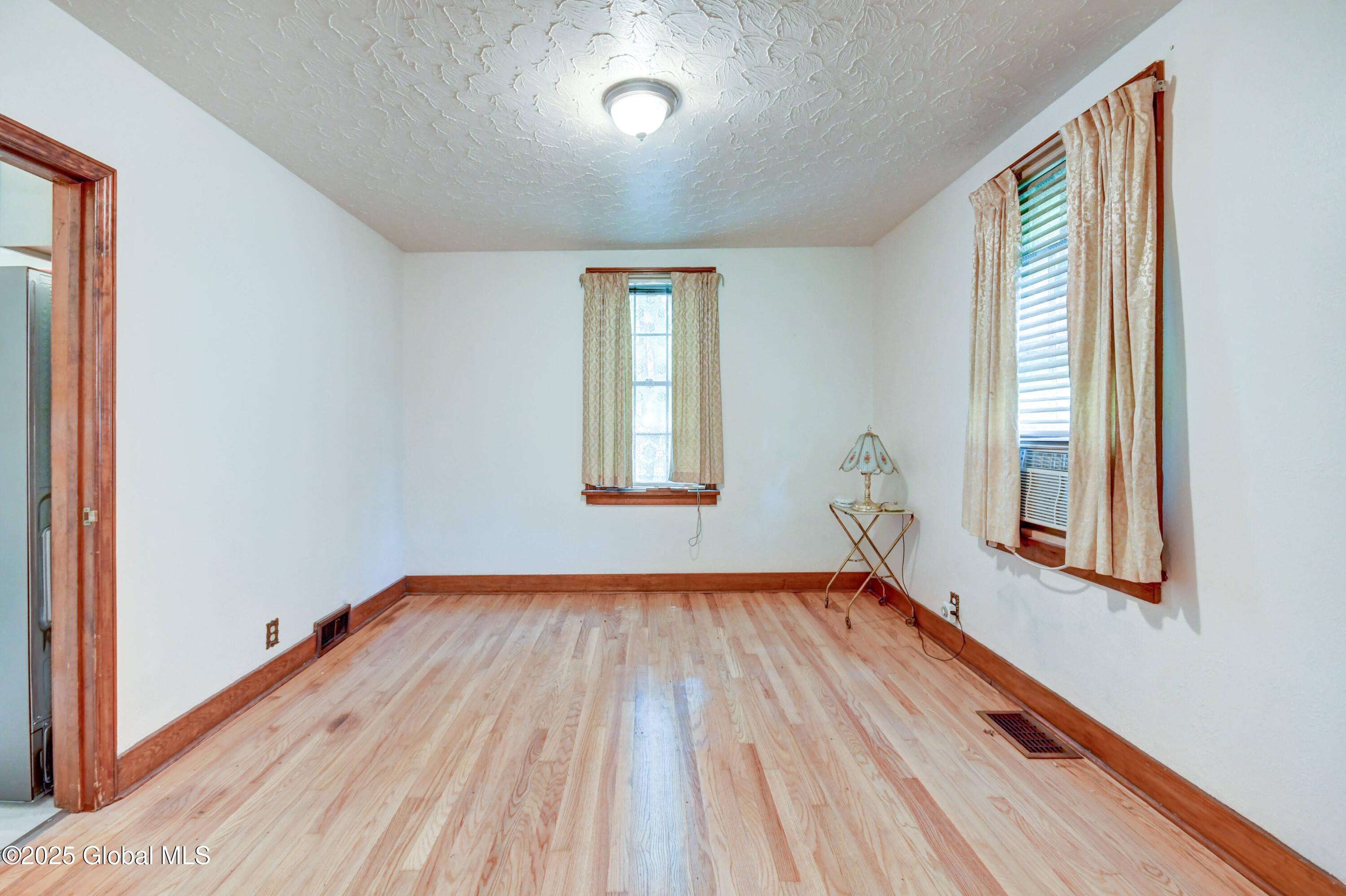 55 Crescent Avenue Amsterdam NY 12010