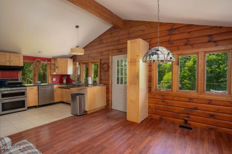 130 Mcmillan Road Cambridge NY 12816