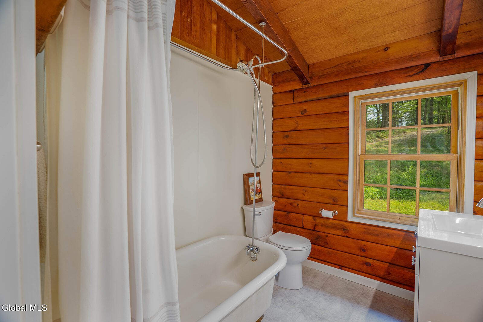 130 Mcmillan Road Cambridge NY 12816