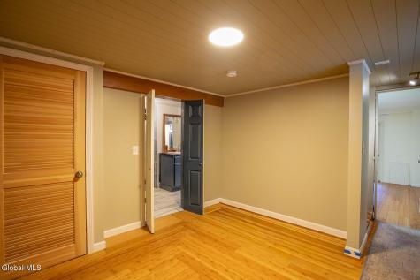 130 Mcmillan Road Cambridge NY 12816