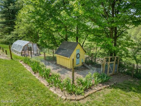 130 Mcmillan Road Cambridge NY 12816