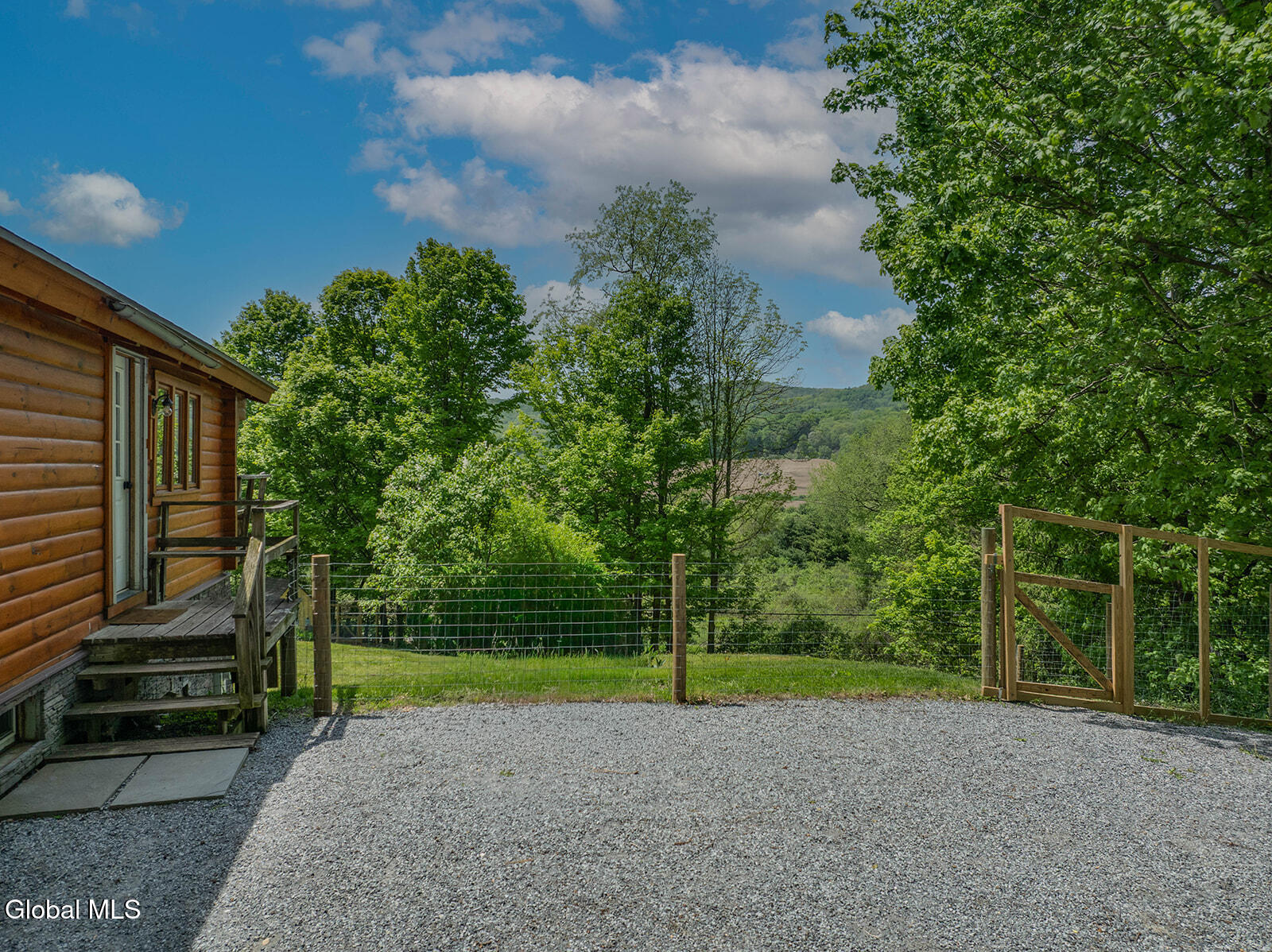 130 Mcmillan Road Cambridge NY 12816