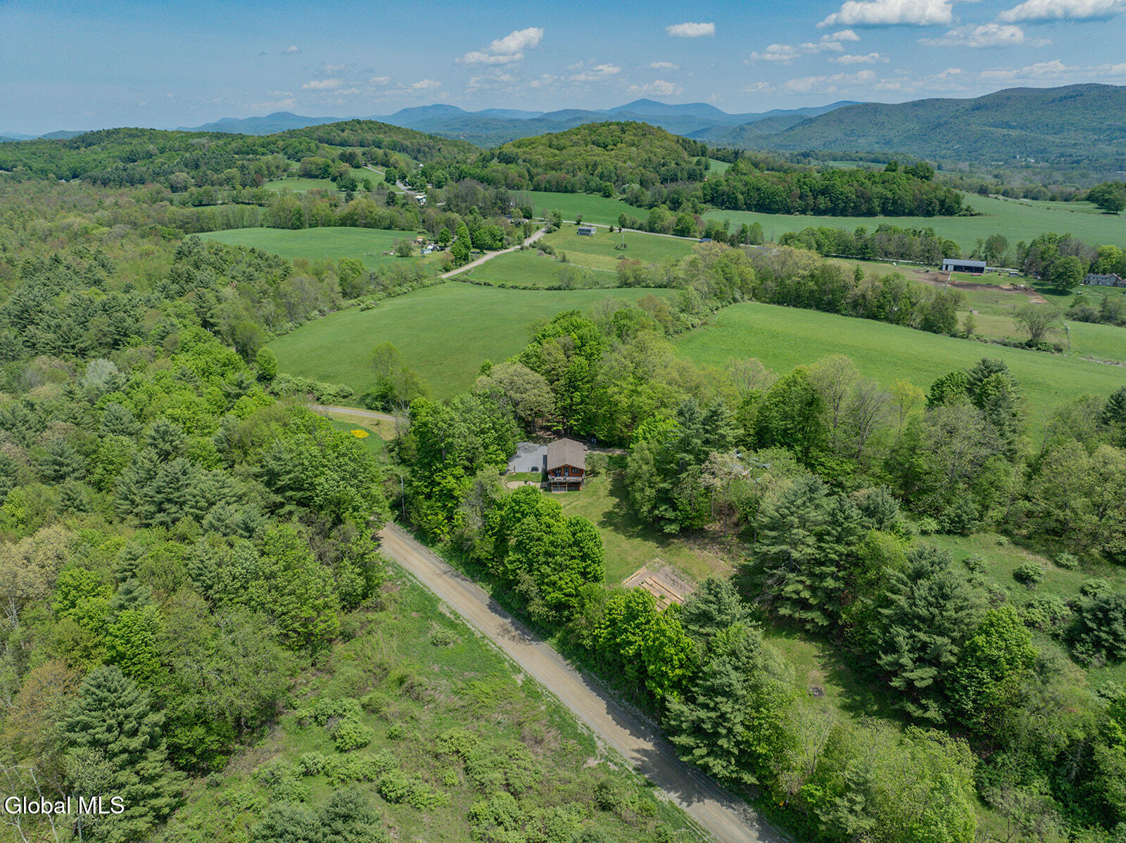 130 Mcmillan Road Cambridge NY 12816
