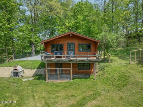 130 Mcmillan Road Cambridge NY 12816